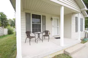 705 E Vine St, Rensselaer, IN 47978 - Photo 7