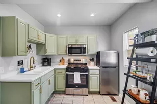 1422 Roberts Ave, Whiting, IN 46394 - Photo 25