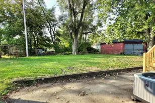 4203 E 12th Pl, Gary, IN 46403 - Photo 29