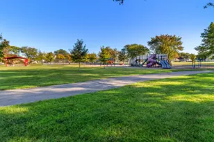 1825 Oriole Dr, Munster, IN 46321 - Photo 33