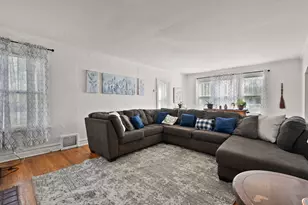 63 Kenwood St, Hammond, IN 46324 - Photo 5