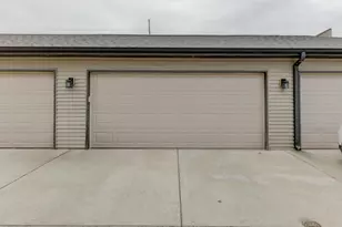 360 N Indiana Ave, Crown Point, IN 46307 - Photo 17