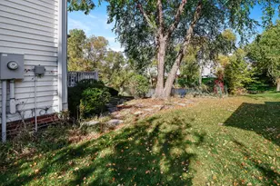 1054 Smallwood Trail, Valparaiso, IN 46385 - Photo 35