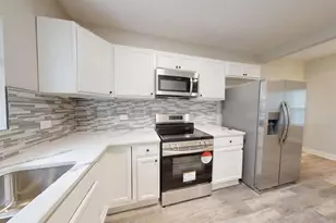 1379 Roosevelt Pl, Gary, IN 46404 - Photo 17