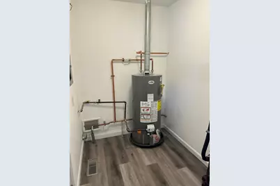 511 S Wayne Street, Gary, IN 46403 - Photo 13