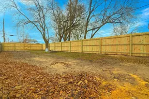 1037 Ames St, Hammond, IN 46320 - Photo 15