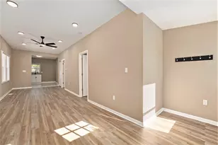 1037 Ames St, Hammond, IN 46320 - Photo 3