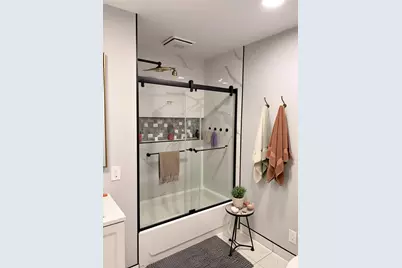 1008 E Michigan Boulevard, Michigan City, IN 46360 - Photo 11