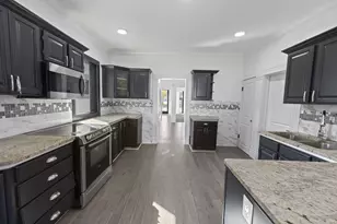 1008 E Michigan Blvd, Michigan City, IN 46360 - Photo 9