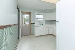 3136 Lois Pl, Highland, IN 46322 - Photo 7