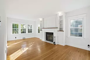 306 Holton Ridge, Crown Point, IN 46307 - Photo 3