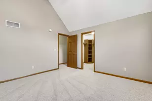 7674 E Potato Hole Ct, New Carlisle, IN 46552 - Photo 21