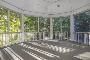 7674 E Potato Hole Ct, New Carlisle, IN 46552 - Photo 37