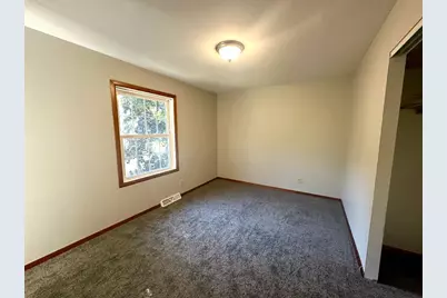 1817 W Porter Avenue, Chesterton, IN 46304 - Photo 11