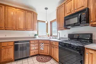 4951 N Meadow Ct, La Porte, IN 46350 - Photo 9