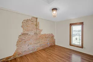 725 W 450 N, Hobart, IN 46342 - Photo 7