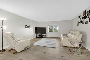 3429 E Sand Ridge Rd, Rolling Prairie, IN 46371 - Photo 7