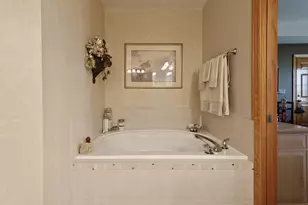 10400 Doubletree Dr S, Crown Point, IN 46307 - Photo 19