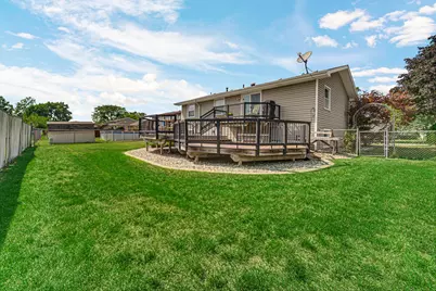 1005 Hanover Ln, Dyer, IN 46311 - Photo 29