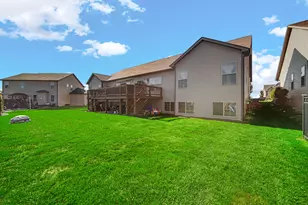 3002 Winter Garden Dr, Valparaiso, IN 46385 - Photo 31