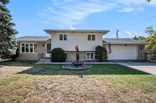 1803 W 95th Ct, Crown Point, IN 46307 - Photo 3