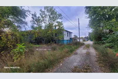 824 E 15th Avenue, Gary, IN 46407 - Photo 9