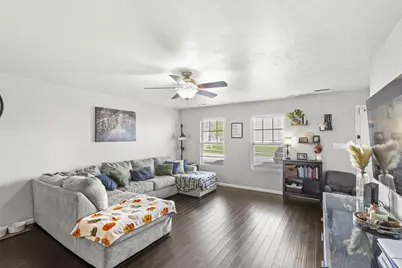 10421 Paramount Way, Cedar Lake, IN 46303 - Photo 7