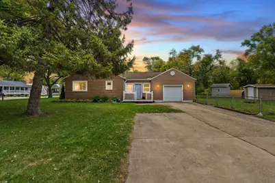 221 Cedar Street, Crown Point, IN 46307 - Photo 3