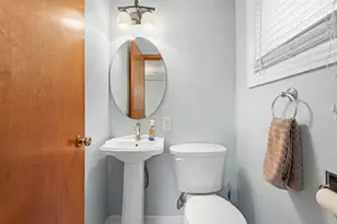 8035 Kooy Dr, Munster, IN 46321 - Photo 13