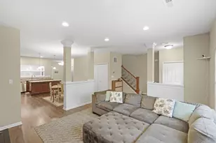 1066 E 115th Ct, Crown Point, IN 46307 - Photo 3