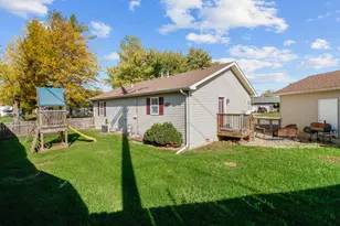 202 N Lincoln St, Hebron, IN 46341 - Photo 15