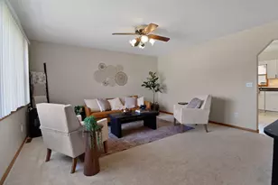 202 N Lincoln St, Hebron, IN 46341 - Photo 3