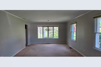 628 B Begonia Street SE, Demotte, IN 46310 - Photo 5