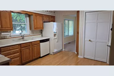 628B Begonia Street SE, Demotte, IN 46310 - Photo 5