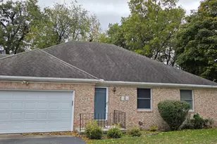 628B Begonia St SE, Demotte, IN 46310 - Photo 1