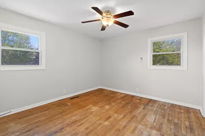 16 S 200 W, Valparaiso, IN 46385 - Photo 13