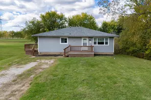 16 S 200 W, Valparaiso, IN 46385 - Photo 1