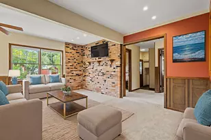 12929 Delaware St, Crown Point, IN 46307 - Photo 11