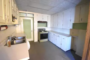 301 S Van Rensselaer St, Rensselaer, IN 47978 - Photo 21