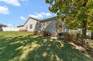 4229 W 92nd Pl, Merrillville, IN 46410 - Photo 19