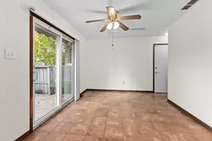 2303 Worthington Dr, Valparaiso, IN 46383 - Photo 7