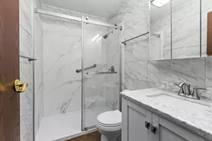 2303 Worthington Dr, Valparaiso, IN 46383 - Photo 9