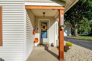 1808 Washington St, Valparaiso, IN 46383 - Photo 3