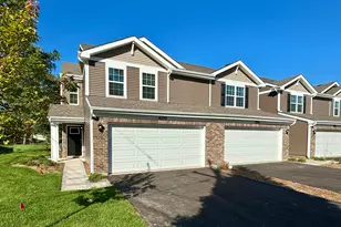 600 W 39th Pl, Hobart, IN 46342 - Photo 1