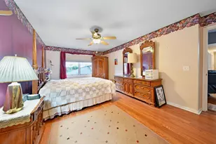 9841 Wildwood Ct, Highland, IN 46322 - Photo 13