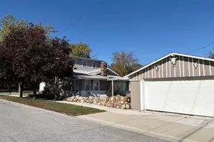 803 N Lafayette St, Griffith, IN 46319 - Photo 19