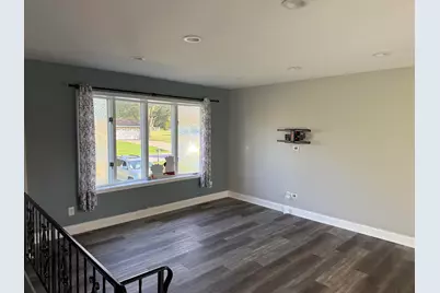 7600 W Mill Court, Hobart, IN 46342 - Photo 9