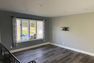 7600 W Mill Ct, Hobart, IN 46342 - Photo 9