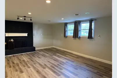 7600 W Mill Court, Hobart, IN 46342 - Photo 21