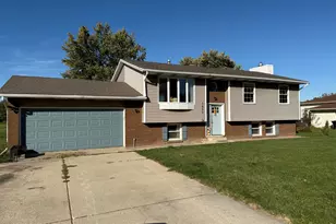 7600 W Mill Ct, Hobart, IN 46342 - Photo 3